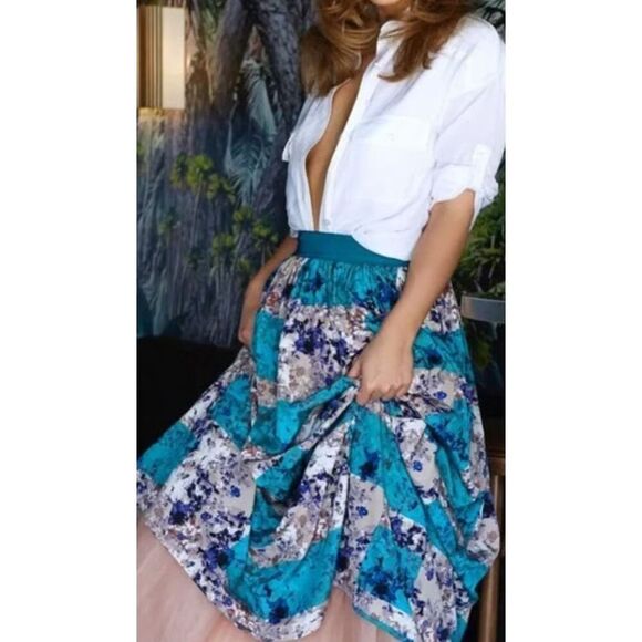 NWOT VIRAL Anthropologie Moulinette Soeurs Novella Ball Gown Maxi Skirt Sz 6p, $ - Picture 5 of 11